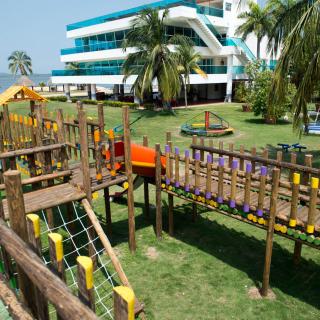 PARQUE INFANTIL - Galerías de imágenes - Club Naval