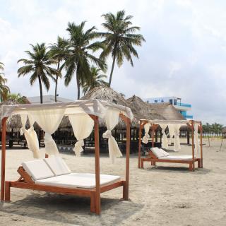 KIOSCOS Y PLAYA - Galerías de imágenes - Club Naval