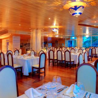 RESTAURANTE EL CABRESTANTE - Galerías de imágenes - Club Naval