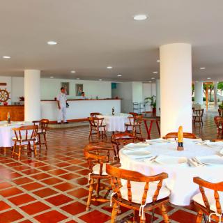 RSTAURANTE LEVANTE Y PONIENTE - Galerías de imágenes - Club Naval