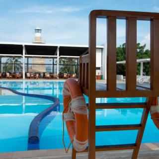 RESTAURANTE PISCINA - Galerías de imágenes - Club Naval