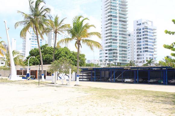 La Marina - Servicios Club Naval